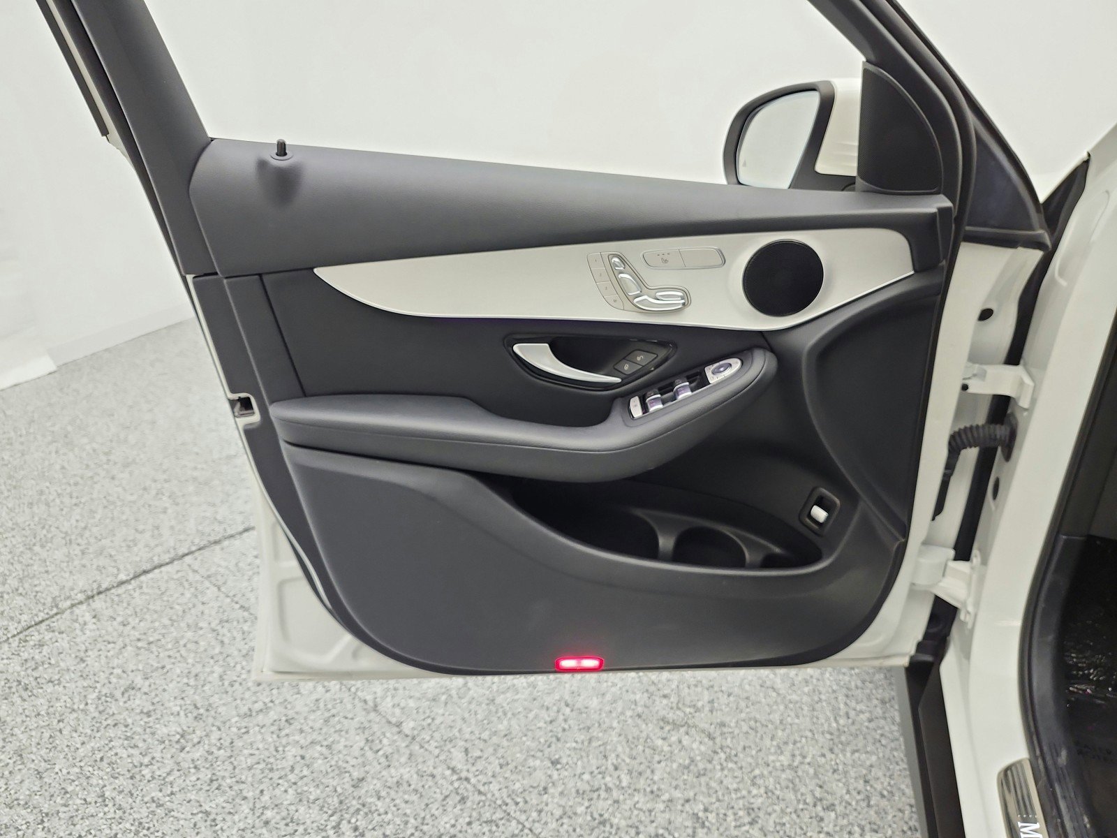 Used 2021 Mercedes-Benz GLC 300 image 15