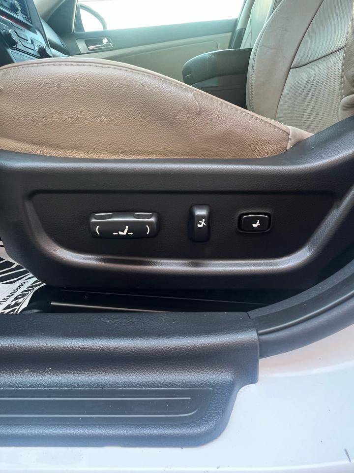 Used 2012 Kia Optima EX FWD image 27