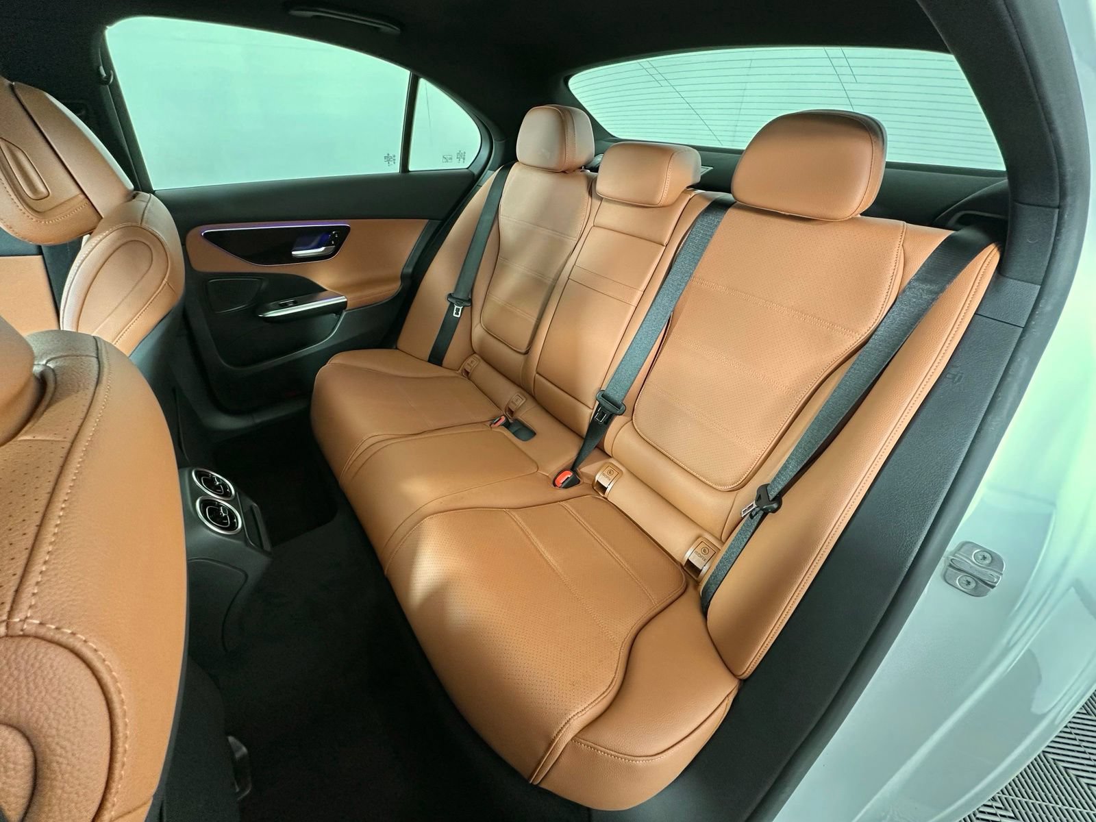 Used 2025 Mercedes-Benz C 300 Sedan image 32
