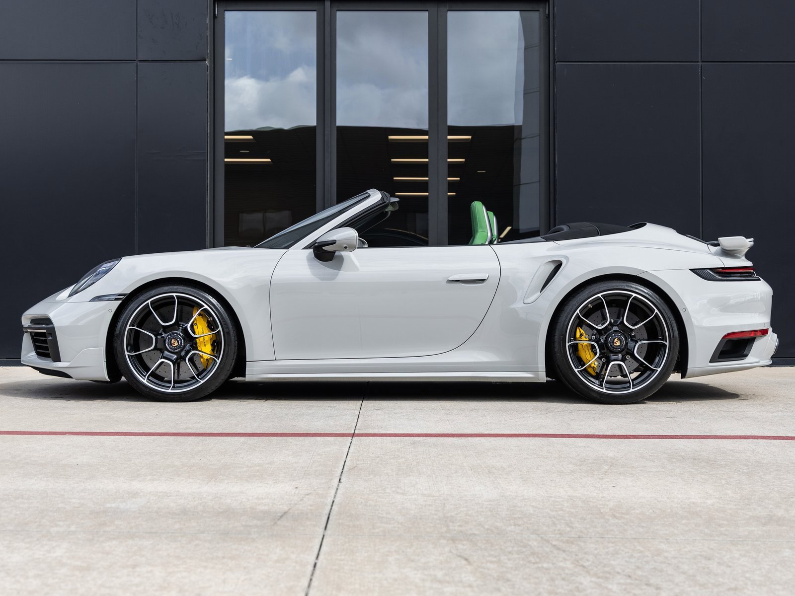 Certified 2022 Porsche 911 Turbo S w/ 911 Turbo Sportdesign Package video 2