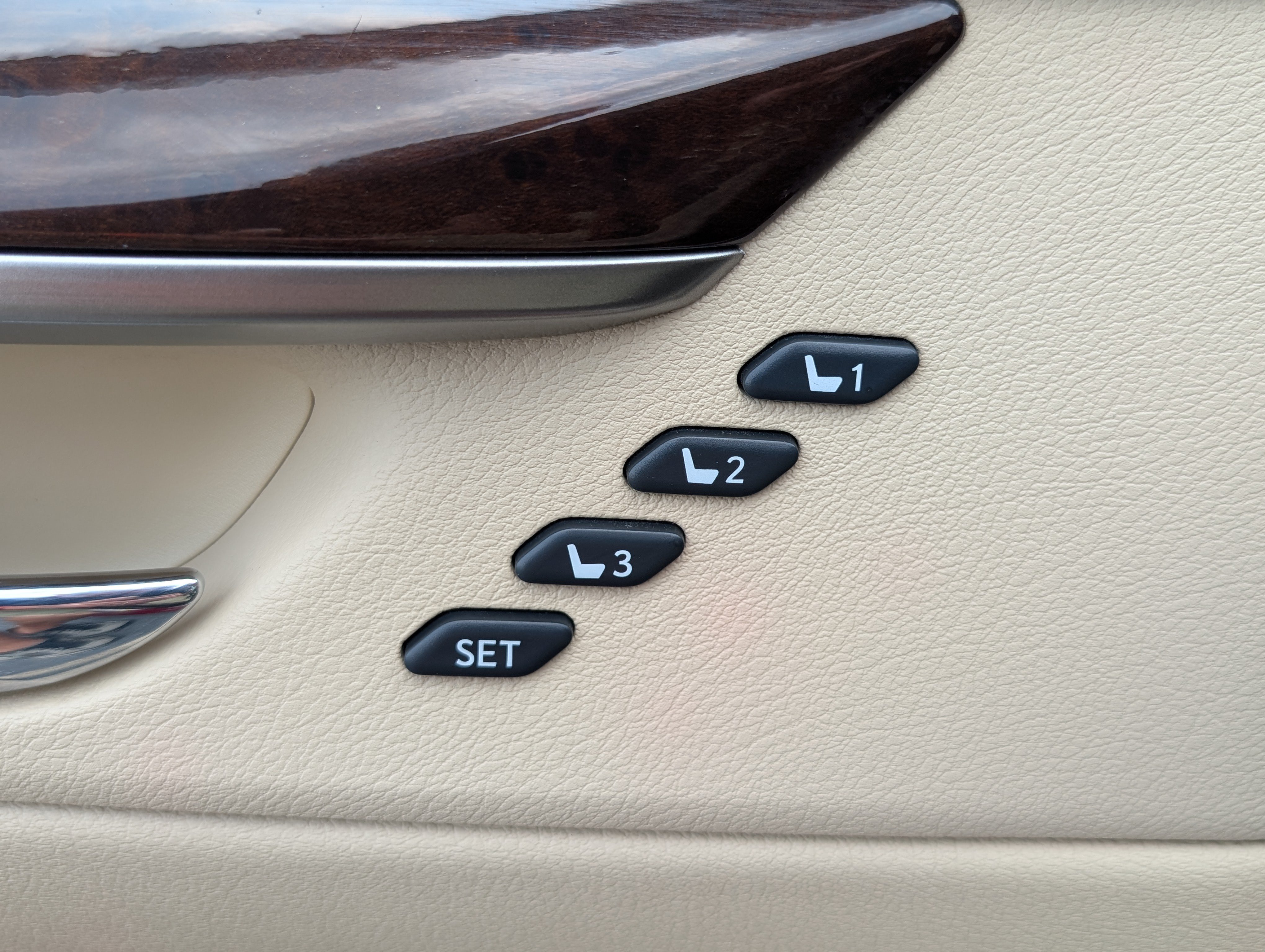 Used 2018 Lexus ES 350 w/ Premier Package FWD image 17