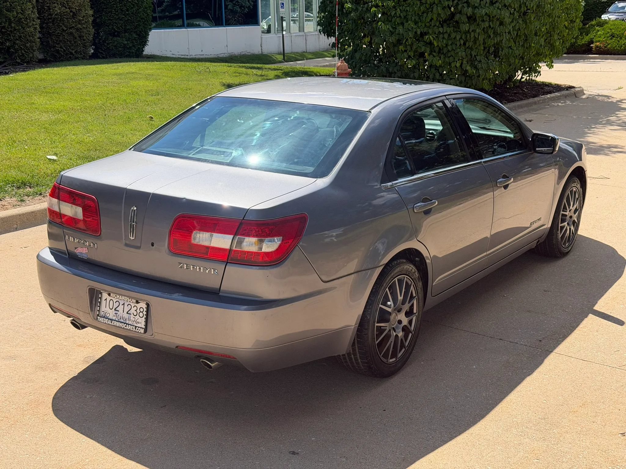Used 2006 Lincoln Zephyr FWD image 5
