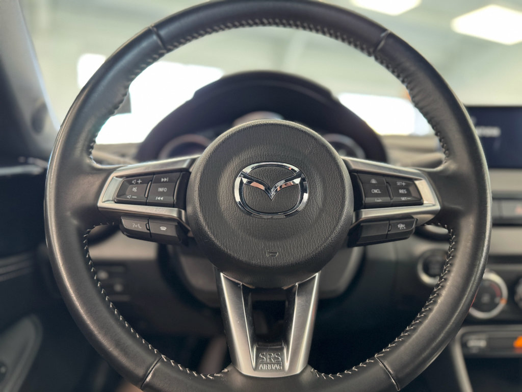 Used 2025 MAZDA MX-5 Miata RF Grand Touring image 16