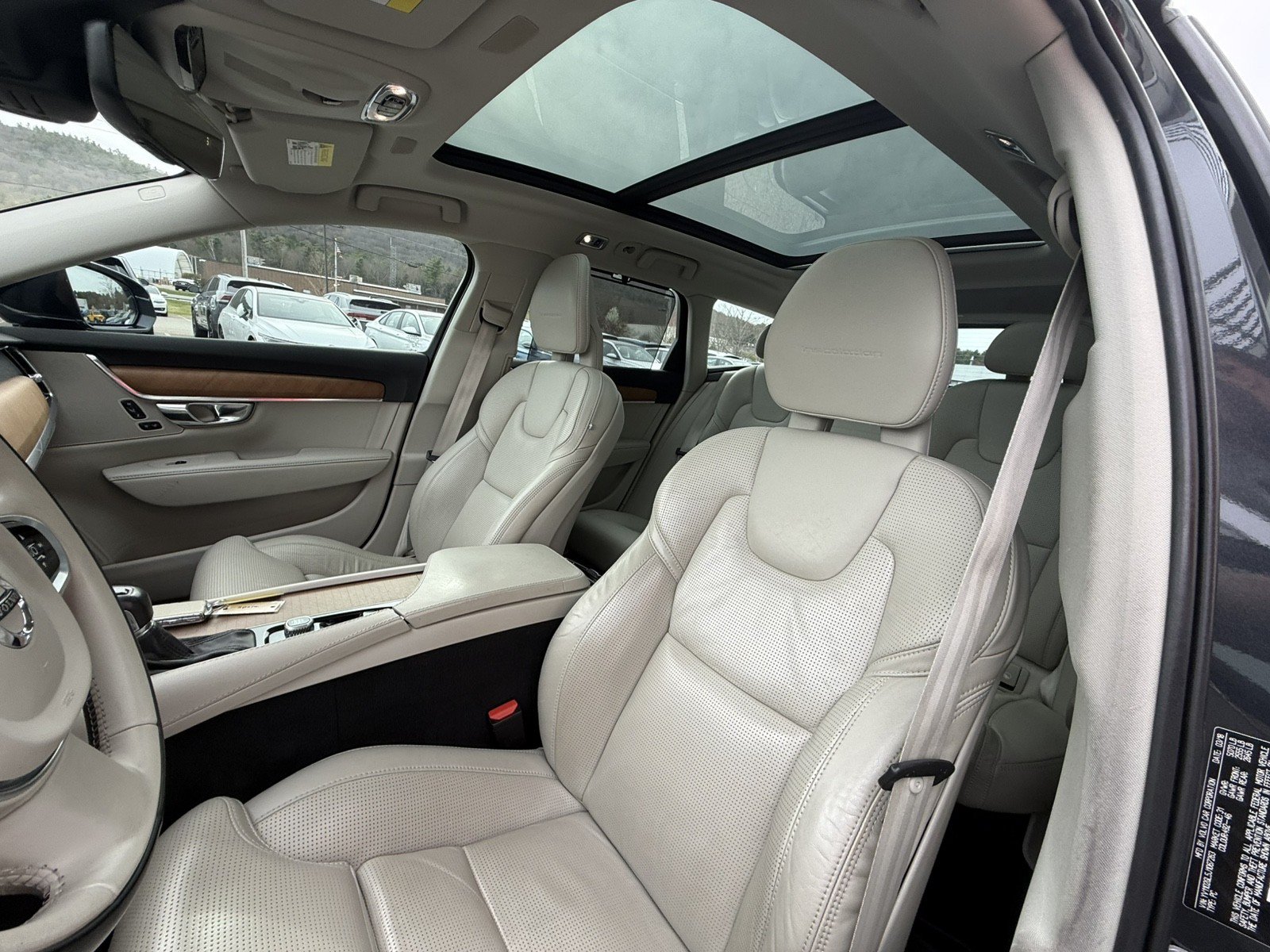 Used 2018 Volvo V90 T5 Inscription FWD image 11
