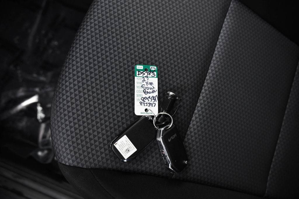 Used 2023 Kia Soul LX w/ Option Group 015 image 24