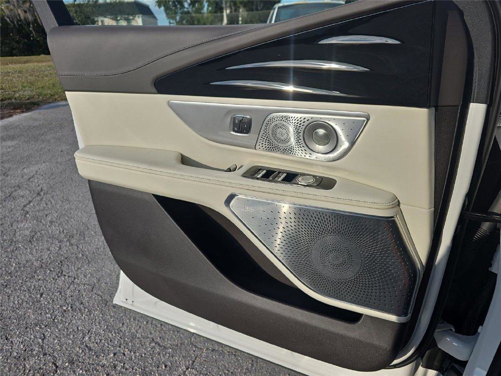 New 2026 Lincoln Nautilus Black Label AWD/4WD image 15