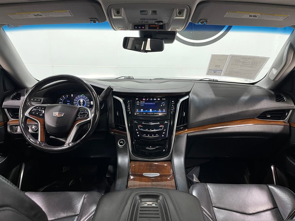 Used 2018 Cadillac Escalade Premium Luxury image 22