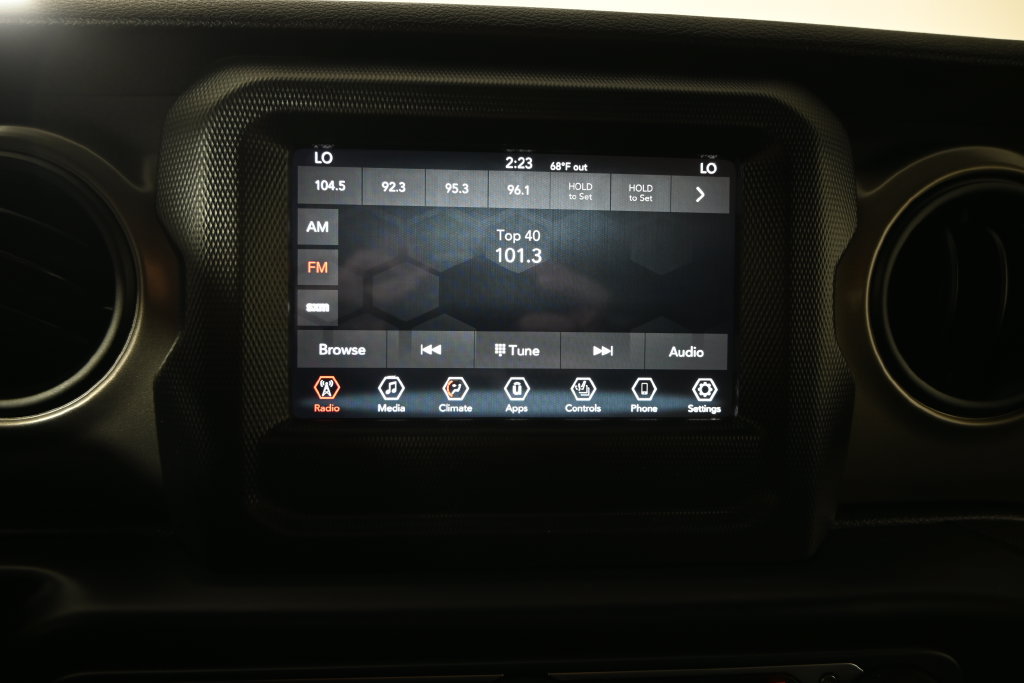 Used 2021 Jeep Gladiator Sport AWD/4WD image 26