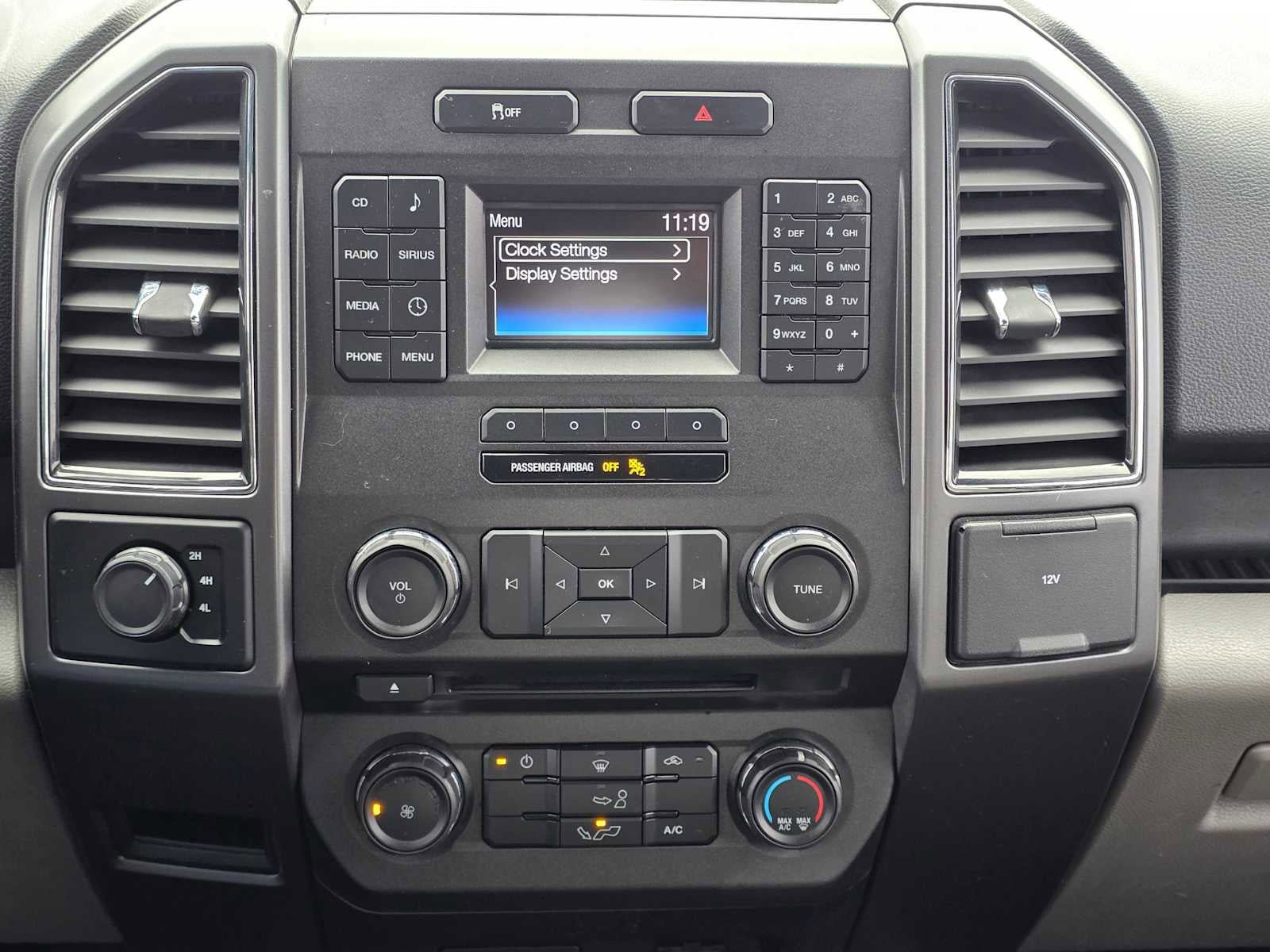 Used 2017 Ford F150 XLT AWD/4WD image 24