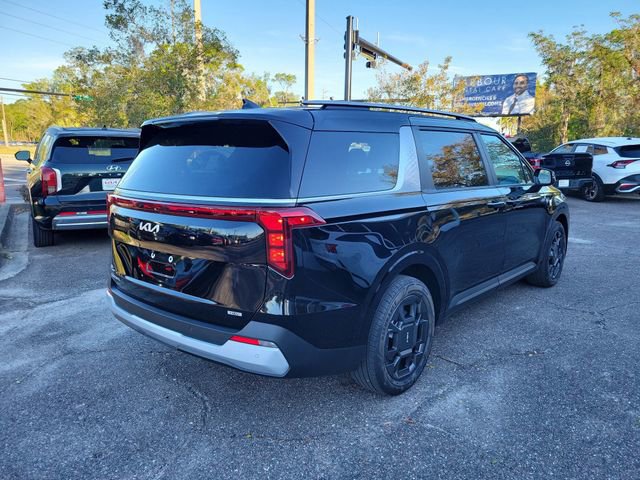 Used 2026 Kia Carnival EX image 2