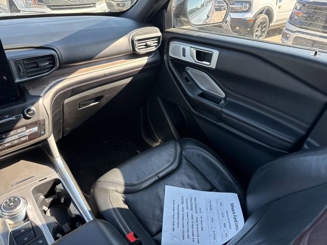 Used 2020 Ford Explorer Platinum w/ Premium Technology Package image 18