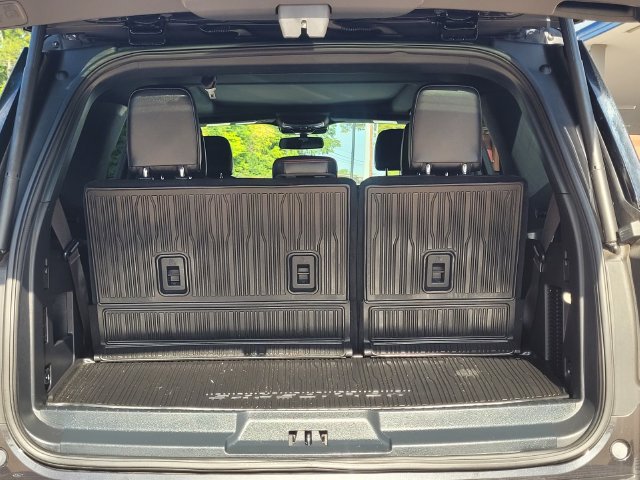 Used 2023 Ford Expedition Limited RWD image 9