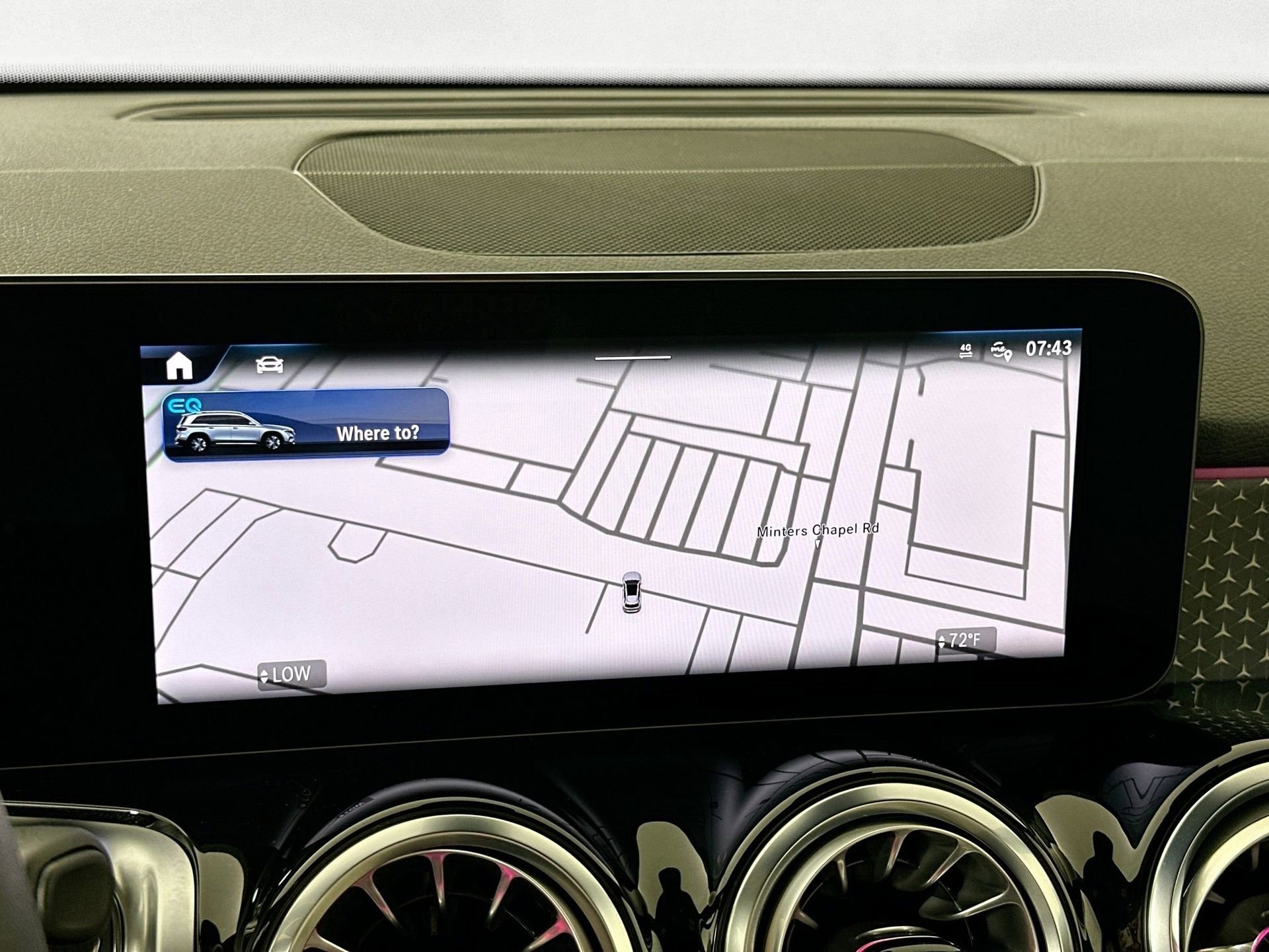 Certified 2024 Mercedes-Benz EQB 300 4MATIC image 14