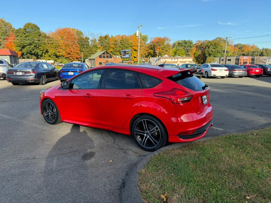 Used 2016 Ford Focus ST w/ Equipment Group 401A FWD image 4