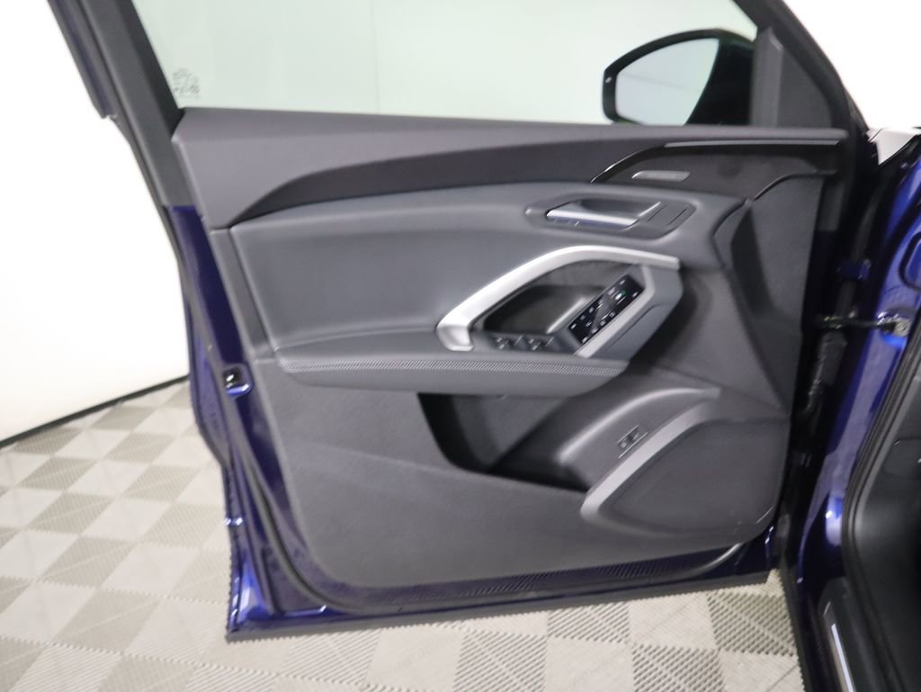 Used 2025 Audi Q5 Premium Plus w/ Premium Plus image 26