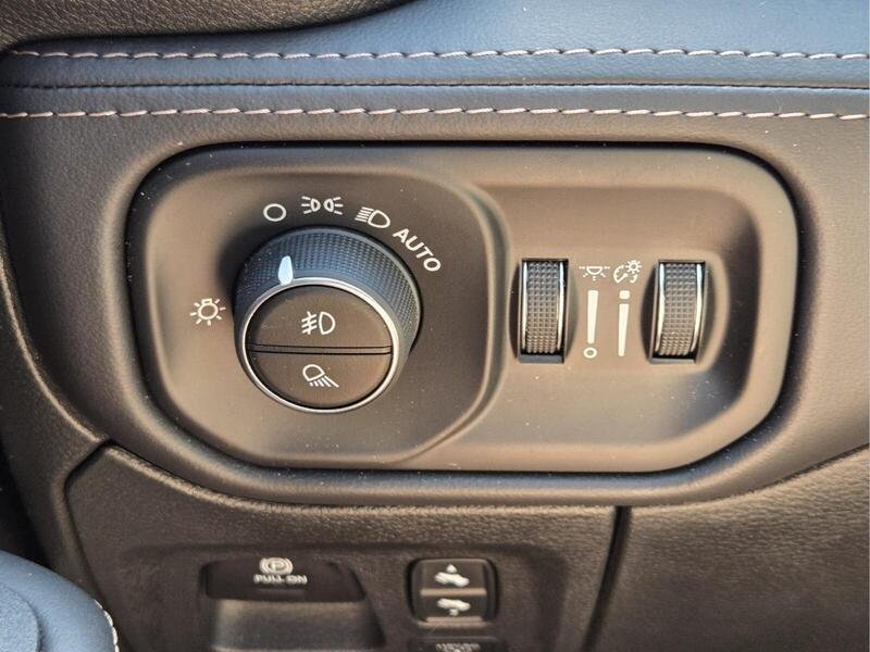 Used 2026 RAM 1500 Tungsten AWD/4WD image 30