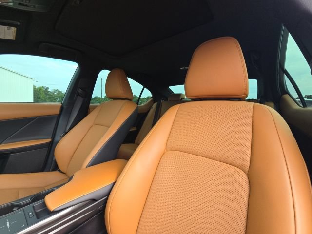 Used 2025 Lexus IS 350 F Sport RWD image 25