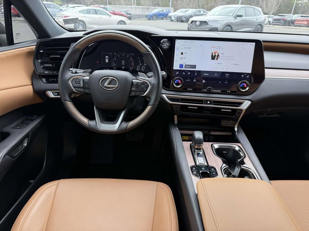 Used 2023 Lexus RX 350 Premium w/ Accessory Package (Z1) image 8