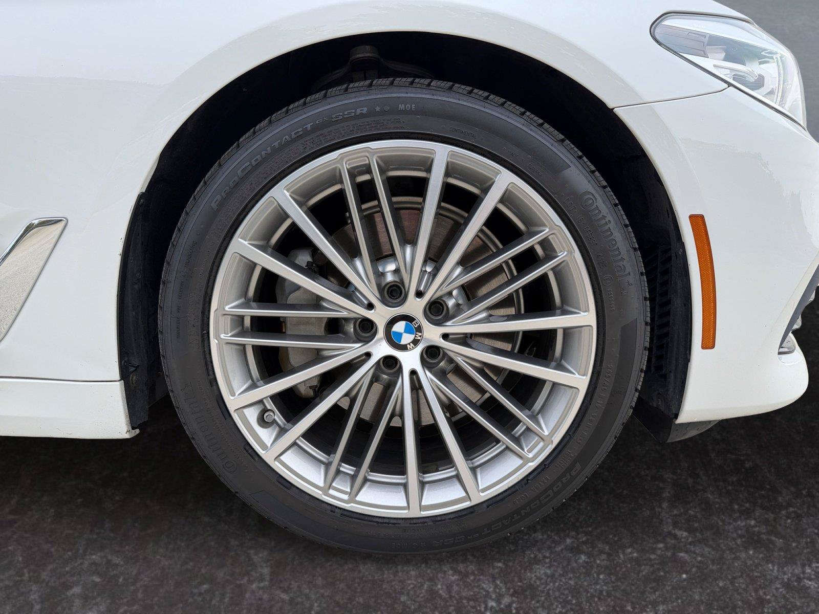 Used 2020 BMW 530i xDrive w/ Convenience Package AWD/4WD image 29