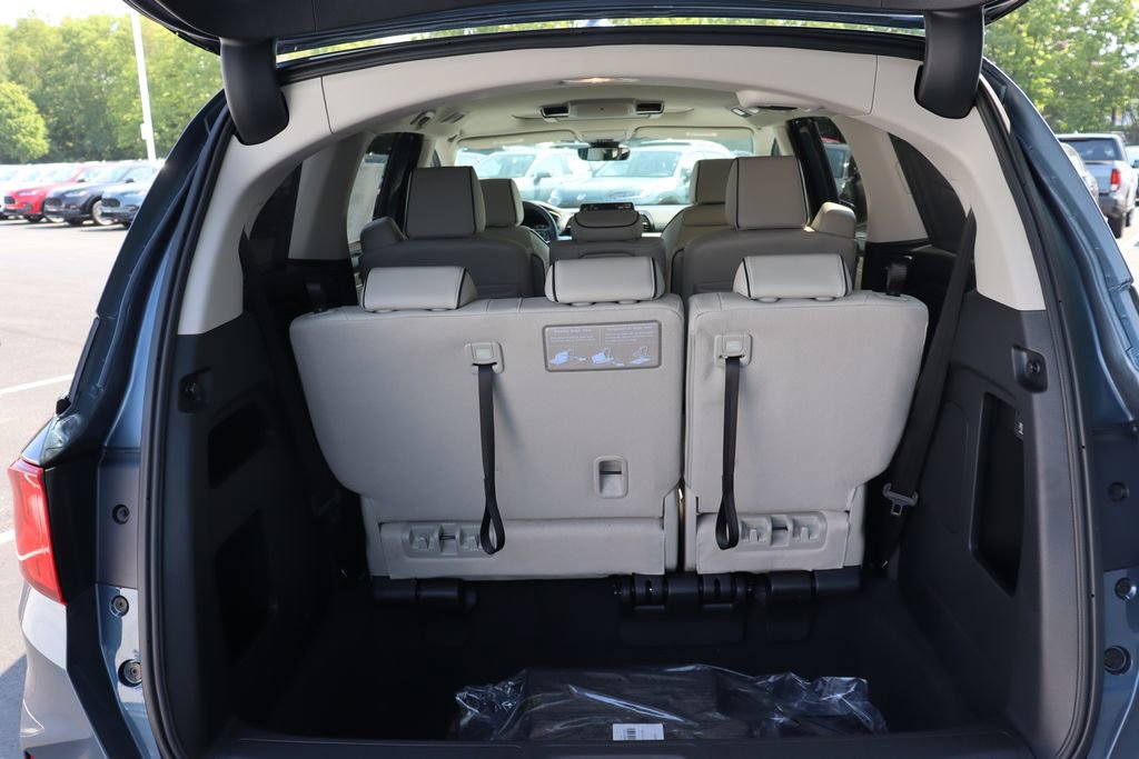 Used 2026 Honda Odyssey Touring image 12