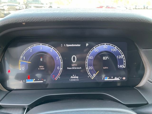 Used 2025 Jeep Grand Cherokee L Laredo image 16