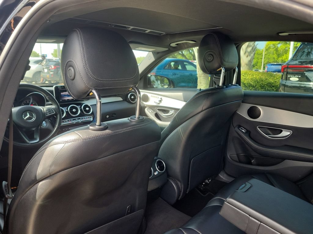 Used 2018 Mercedes-Benz C 300 Sedan image 9