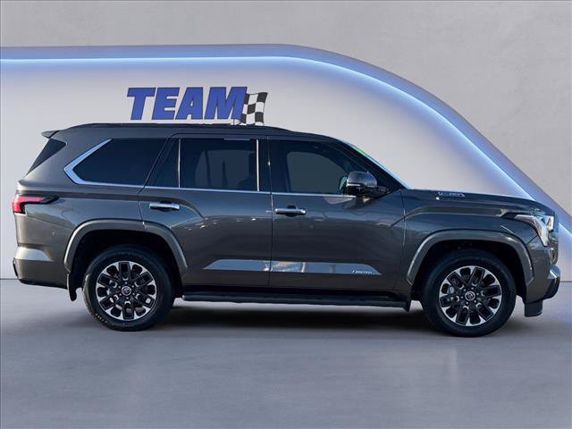 Used 2023 Toyota Sequoia Limited AWD/4WD image 4
