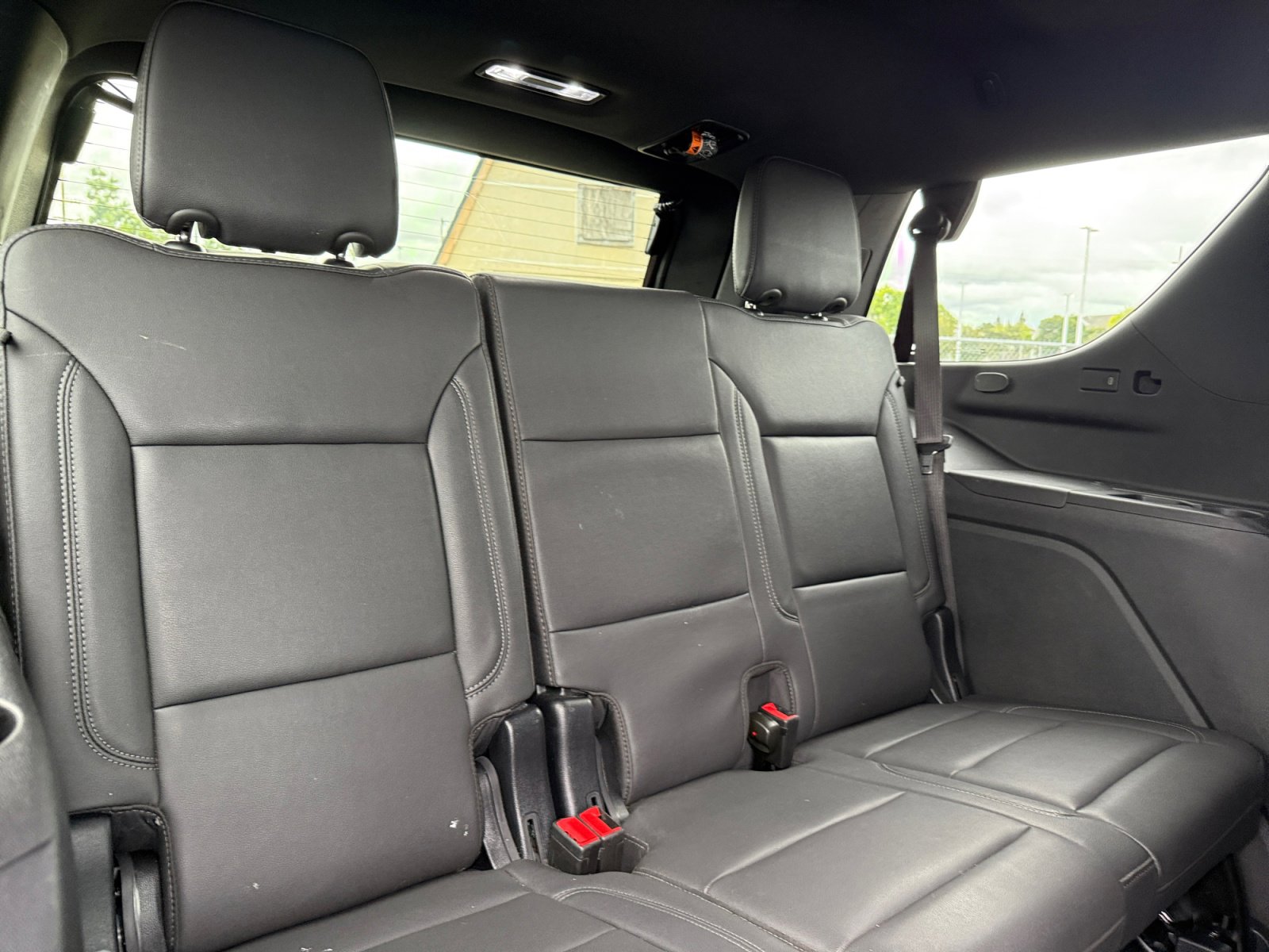 Used 2025 Chevrolet Tahoe Z71 image 21