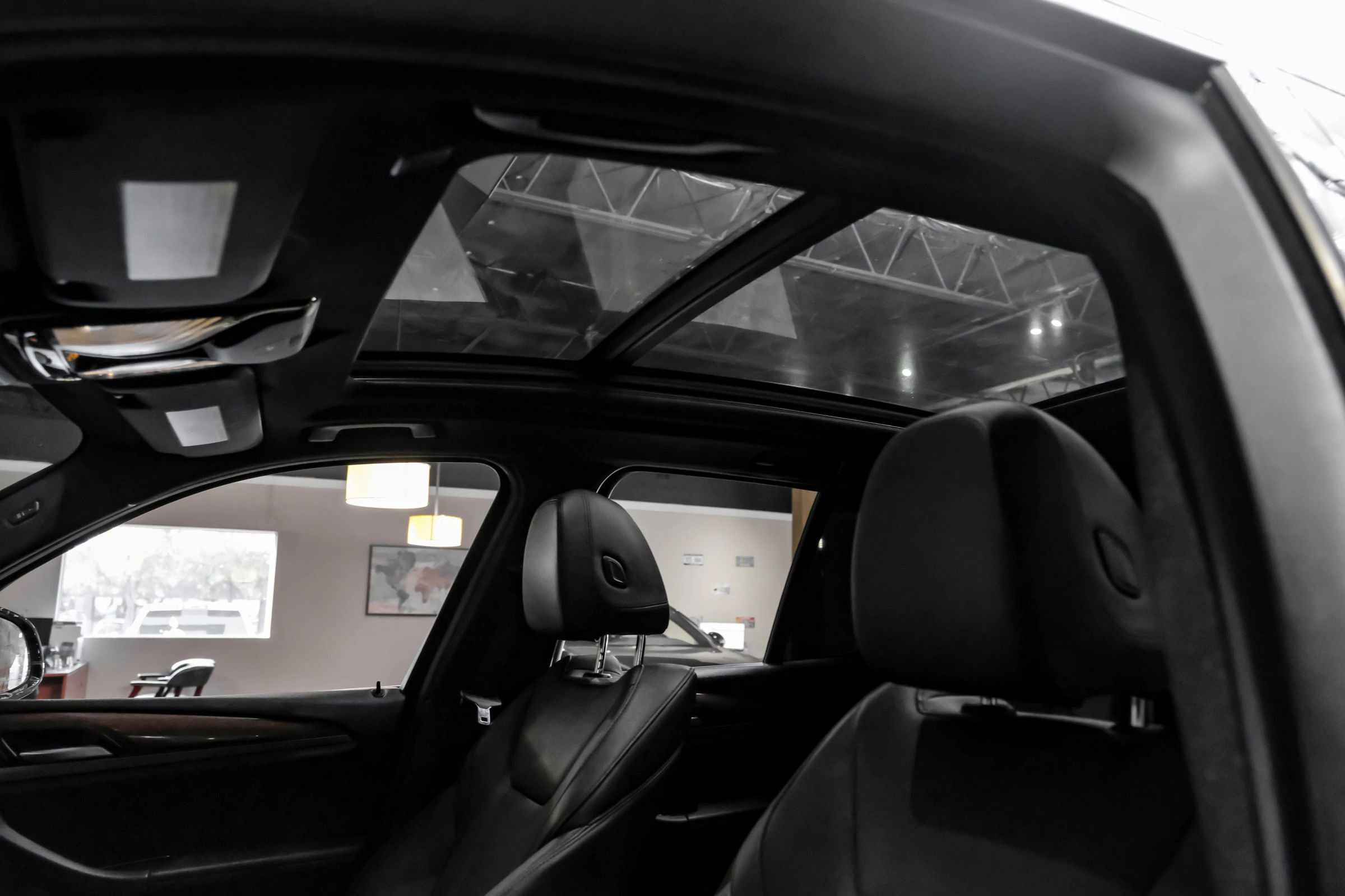 Used 2019 BMW X3 sDrive30i w/ Convenience Package image 5