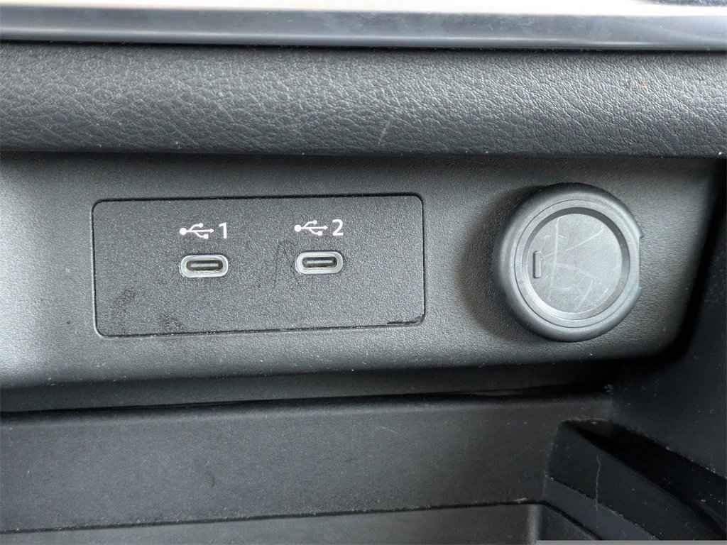 Used 2024 Nissan Rogue S image 22