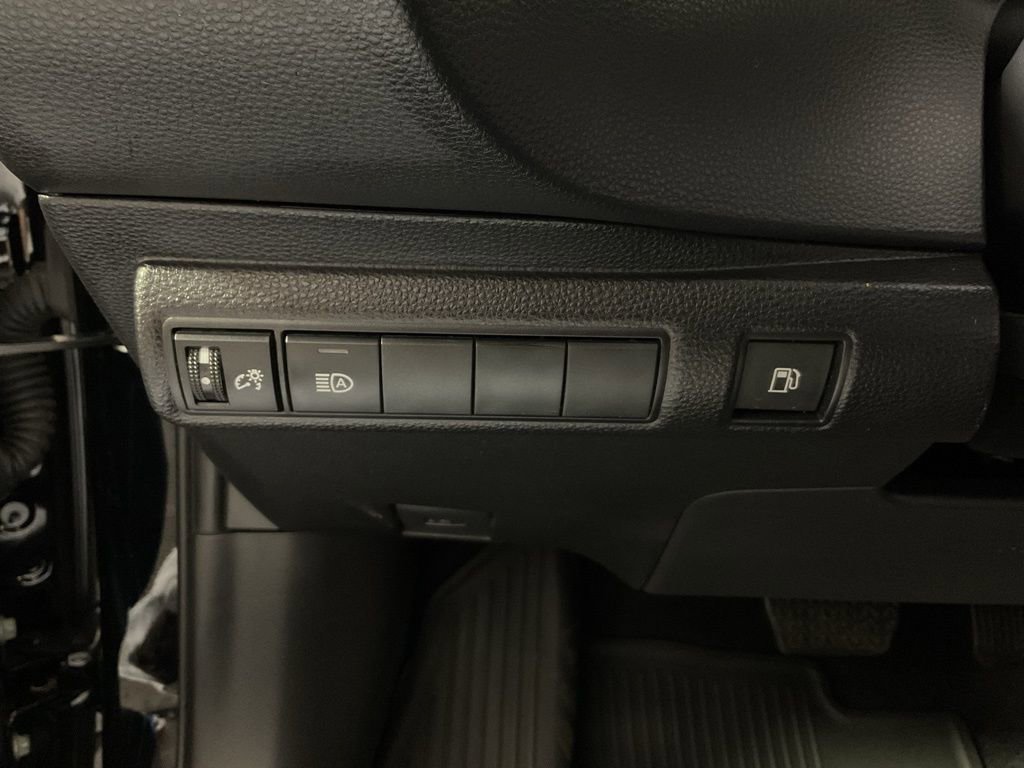 Used 2023 Toyota Corolla LE w/ Carpet Mat Package (TMS) image 27