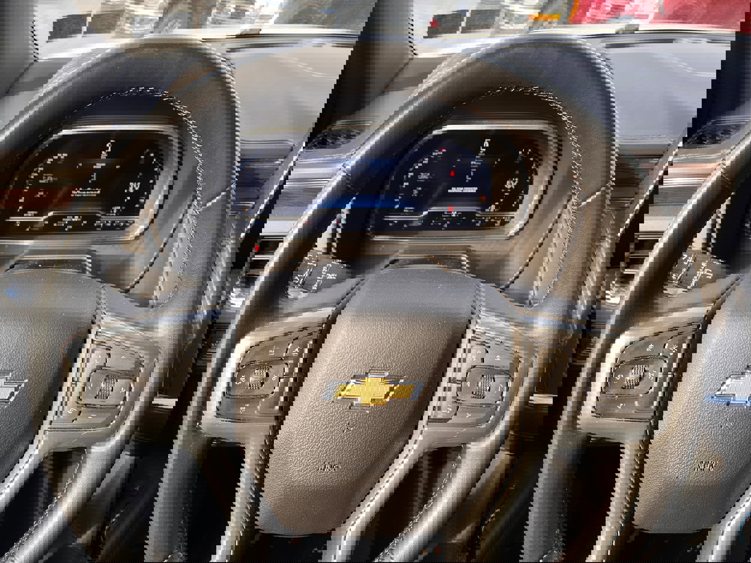 Used 2023 Chevrolet Suburban LT image 22