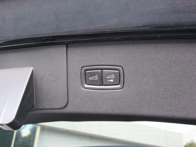 Used 2020 Porsche Cayenne image 33