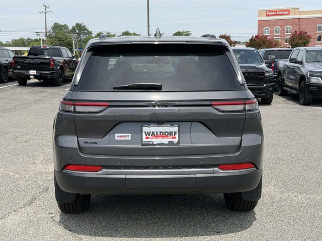 New 2026 Jeep Grand Cherokee Altitude AWD/4WD image 3