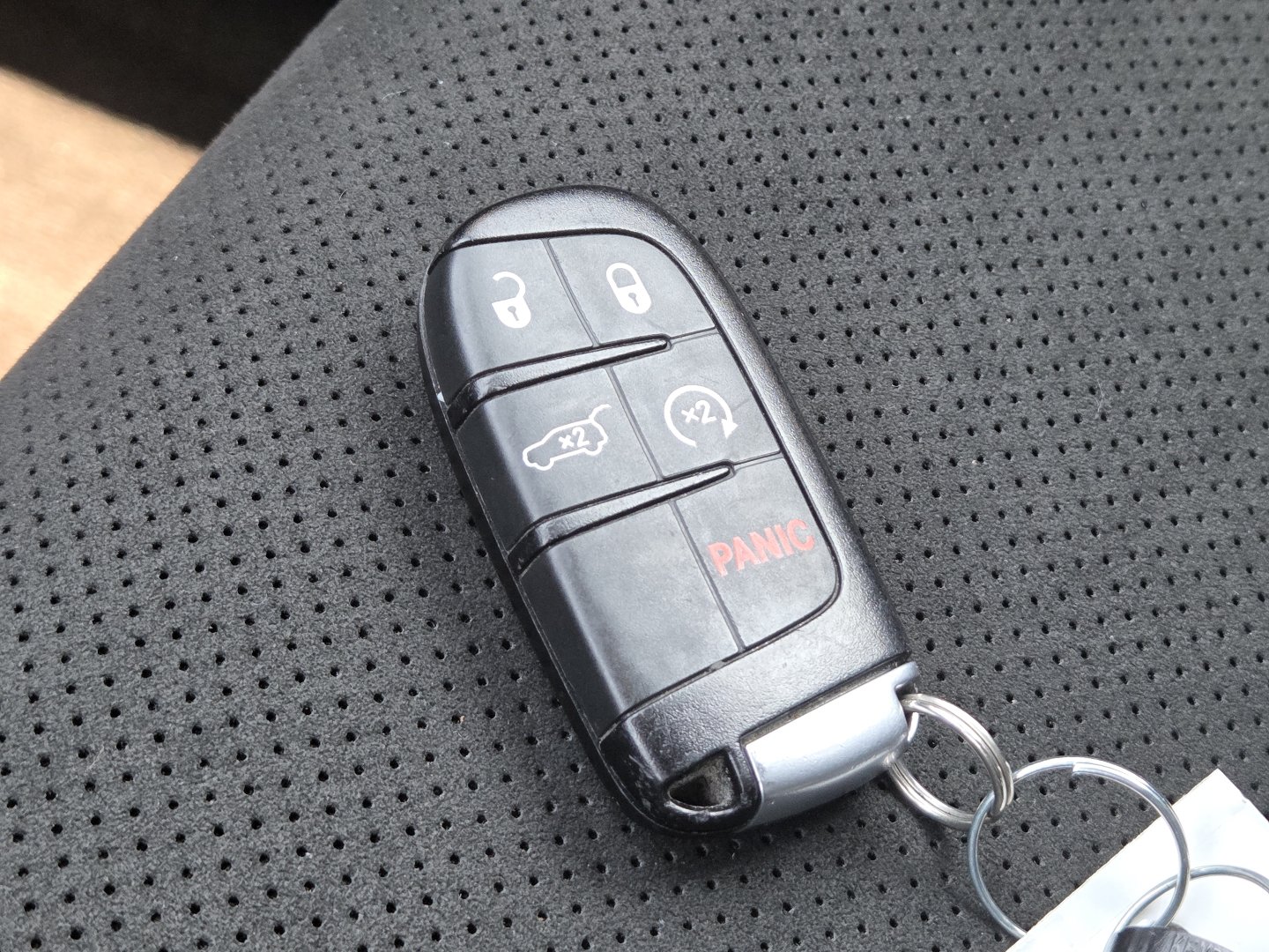 Used 2019 Jeep Grand Cherokee Altitude AWD/4WD image 34