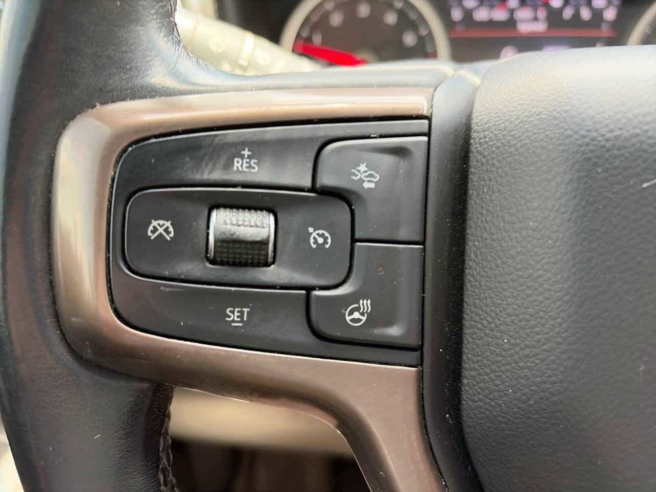 Used 2019 Chevrolet Silverado 1500 High Country w/ Technology Package AWD/4WD image 25