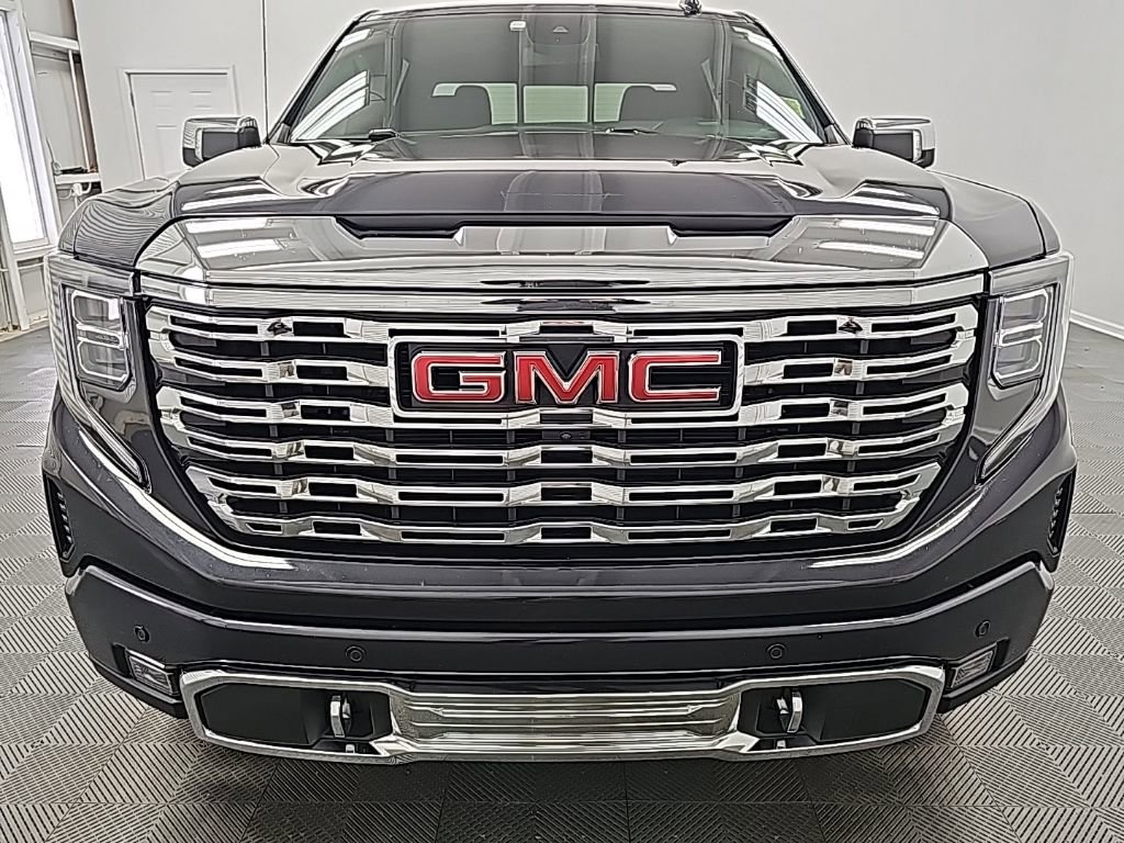 Used 2023 GMC Sierra 1500 Denali image 3