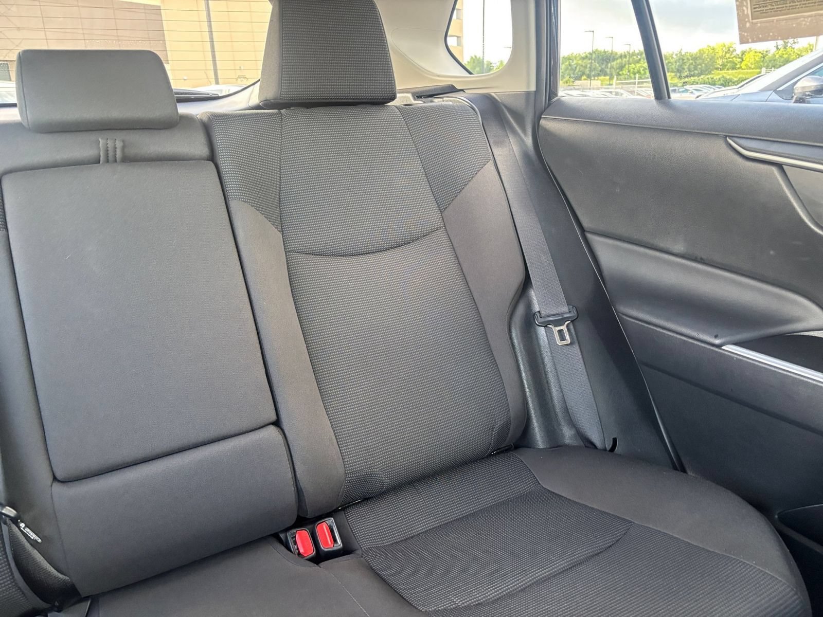 Used 2025 Toyota RAV4 LE AWD/4WD image 36