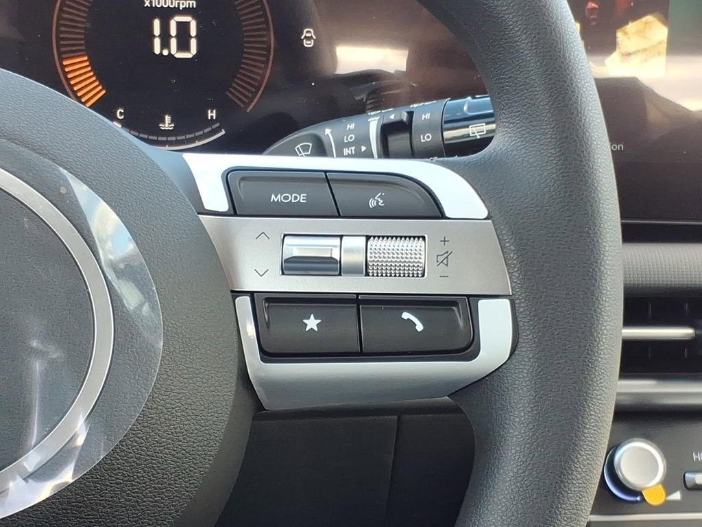 New 2026 Hyundai Tucson SE image 16