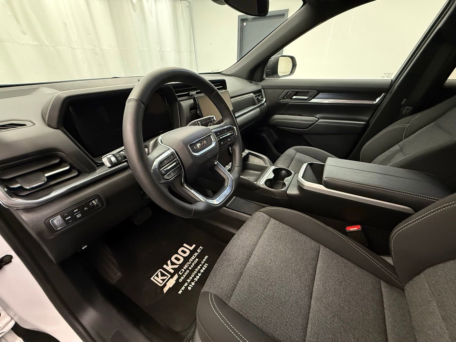 Used 2026 GMC Terrain Elevation image 11