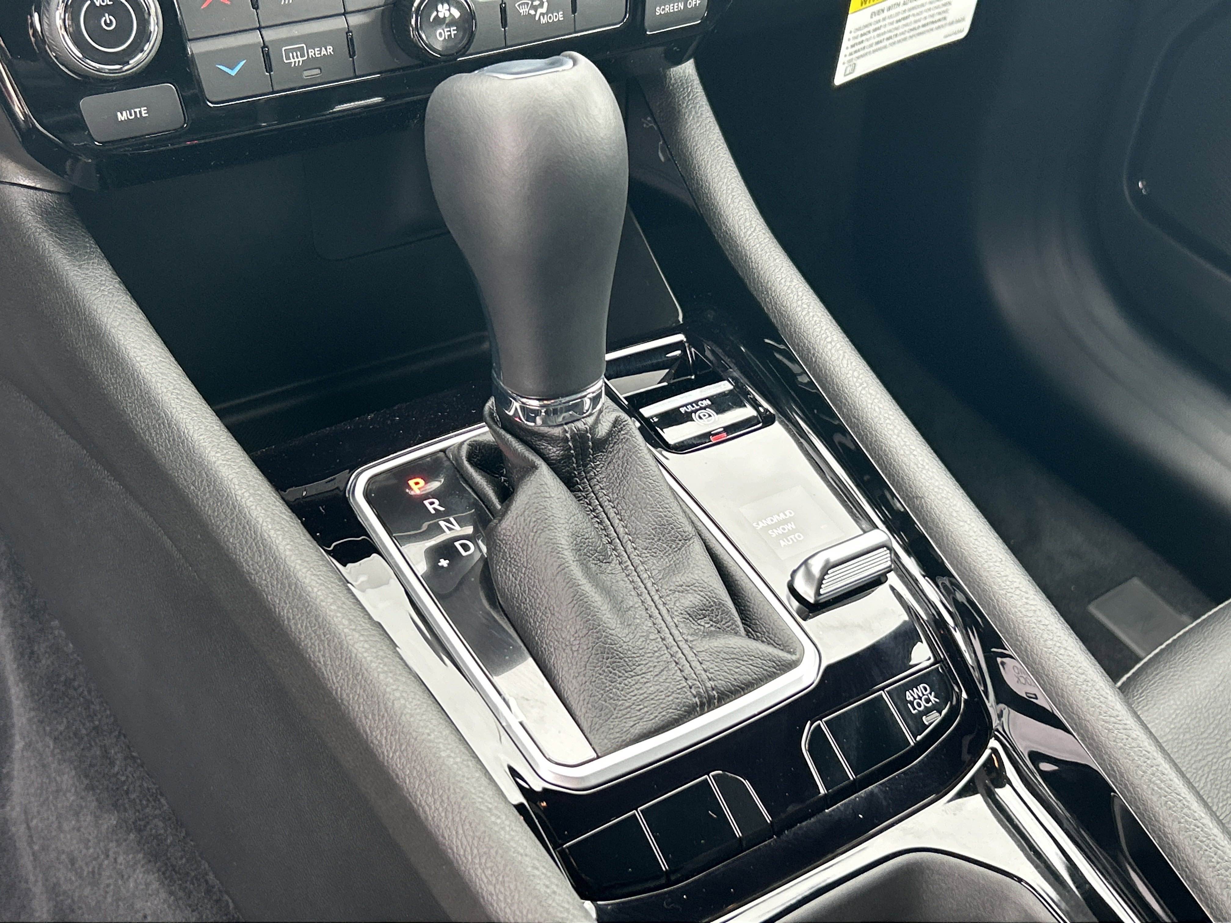 New 2025 Jeep Compass Latitude w/ Altitude Special Edition image 30