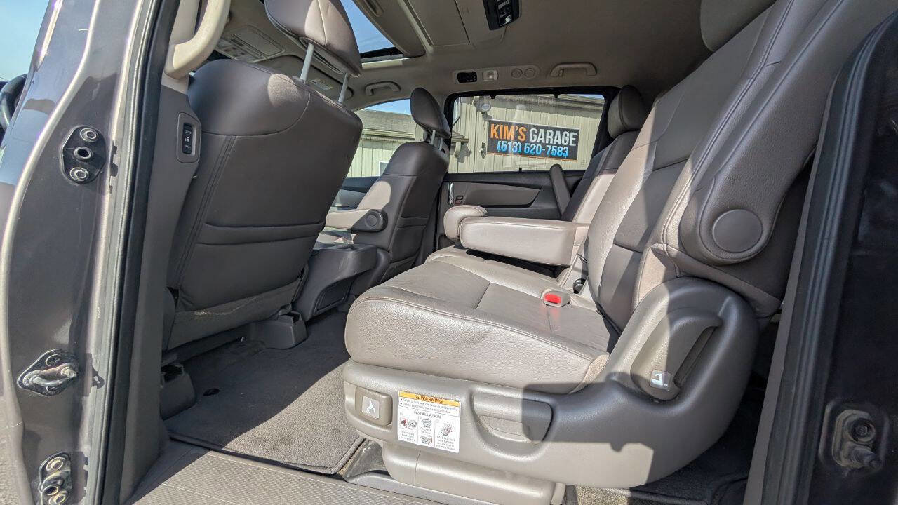 Used 2016 Honda Odyssey Touring Elite image 21