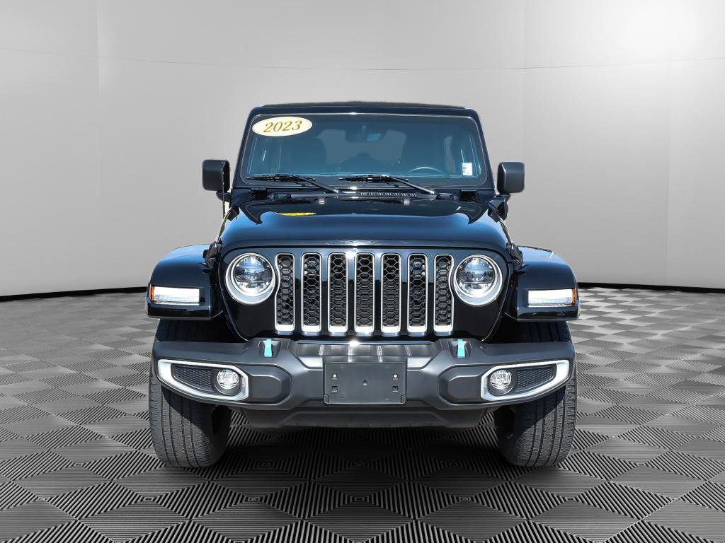 Used 2023 Jeep Wrangler Unlimited Sahara w/ Cold Weather Group AWD/4WD image 10