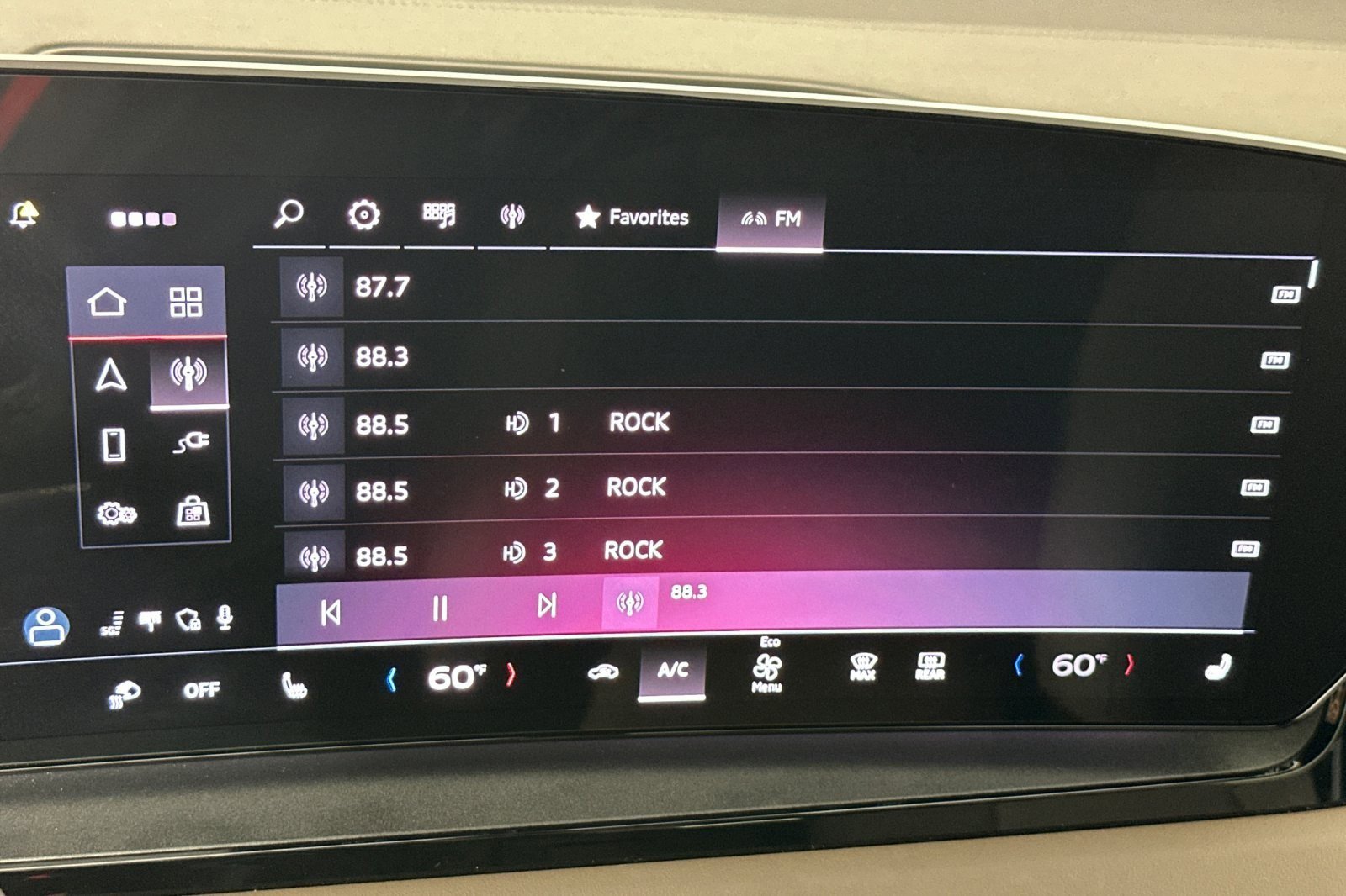 Used 2025 Audi Q6 e-tron Premium w/ Convenience Package image 17