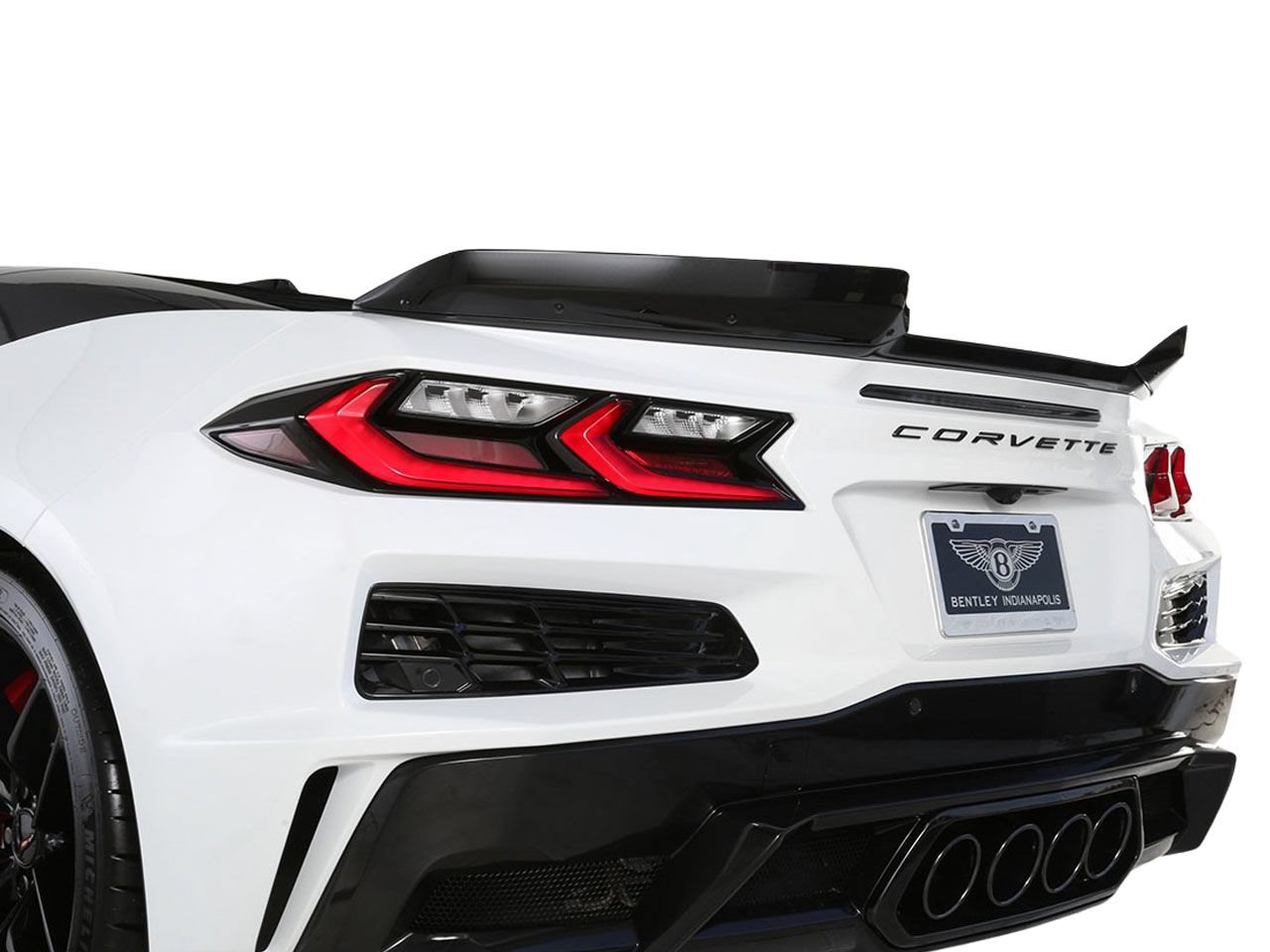 Used 2025 Chevrolet Corvette Z06 w/ Stealth Interior Trim Package RWD image 11