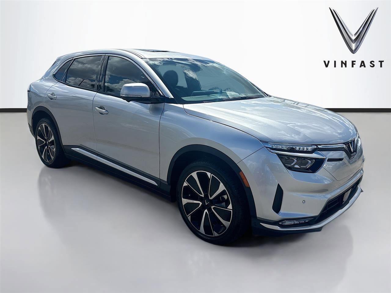 New 2025 VinFast VF 8 Plus