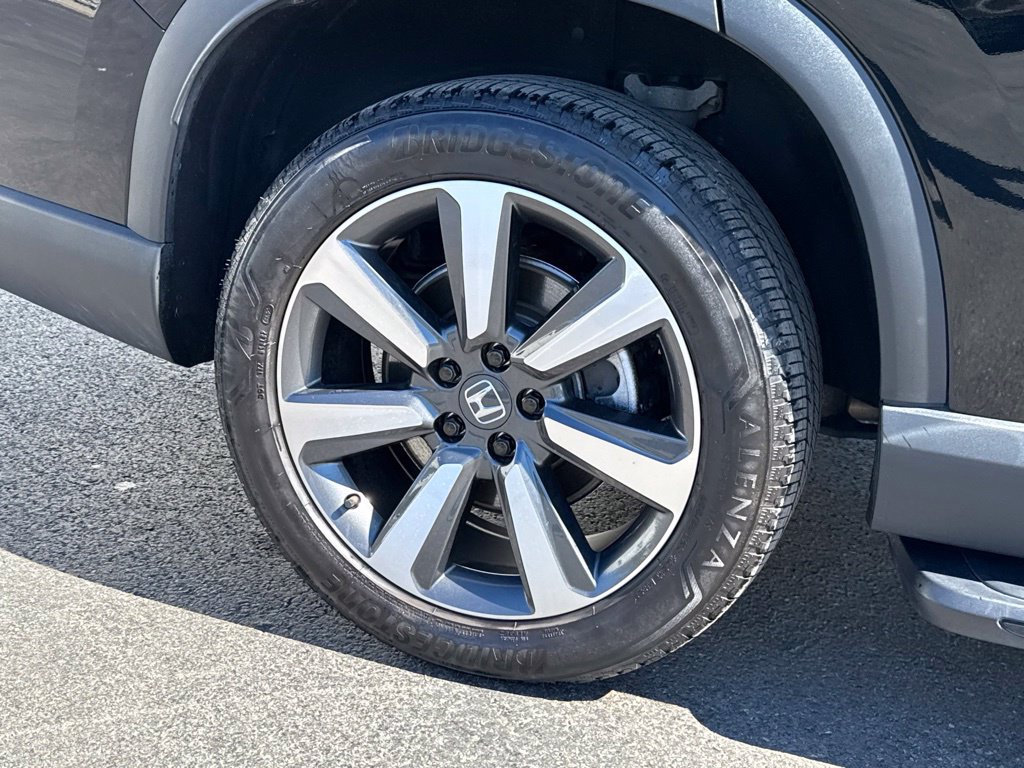 Used 2023 Honda Pilot Touring image 9