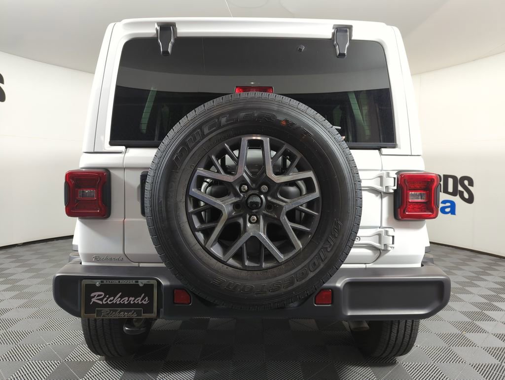 Used 2024 Jeep Wrangler Sahara image 4