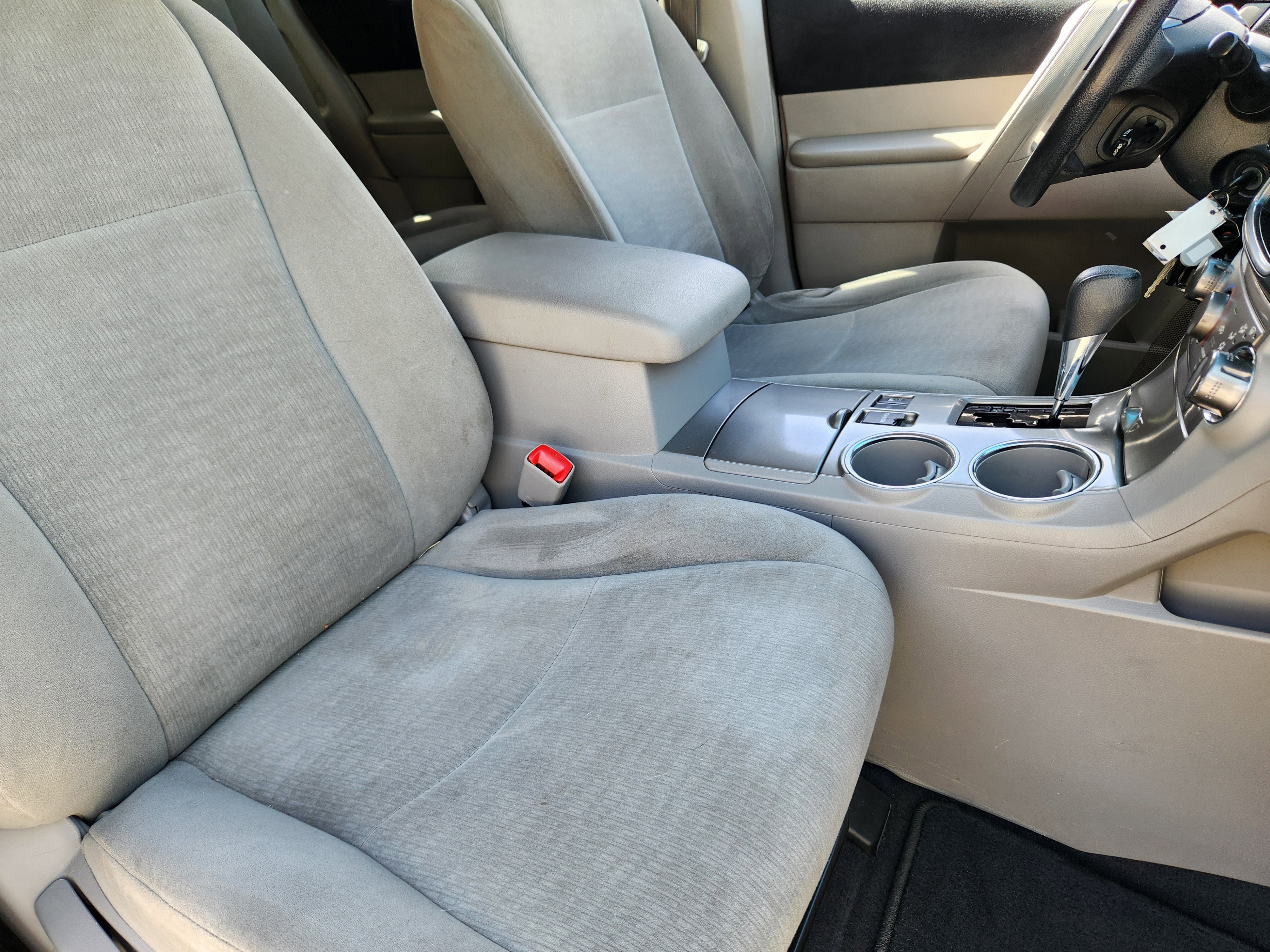 Used 2013 Toyota Highlander Plus image 16