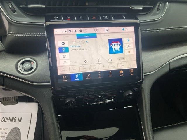 Certified 2023 Jeep Grand Cherokee L Limited image 17